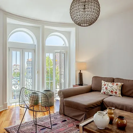 Large Family Apartment, 아파트