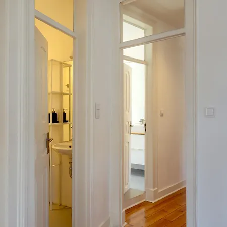 아파트 Large Family Apartment, 리스본